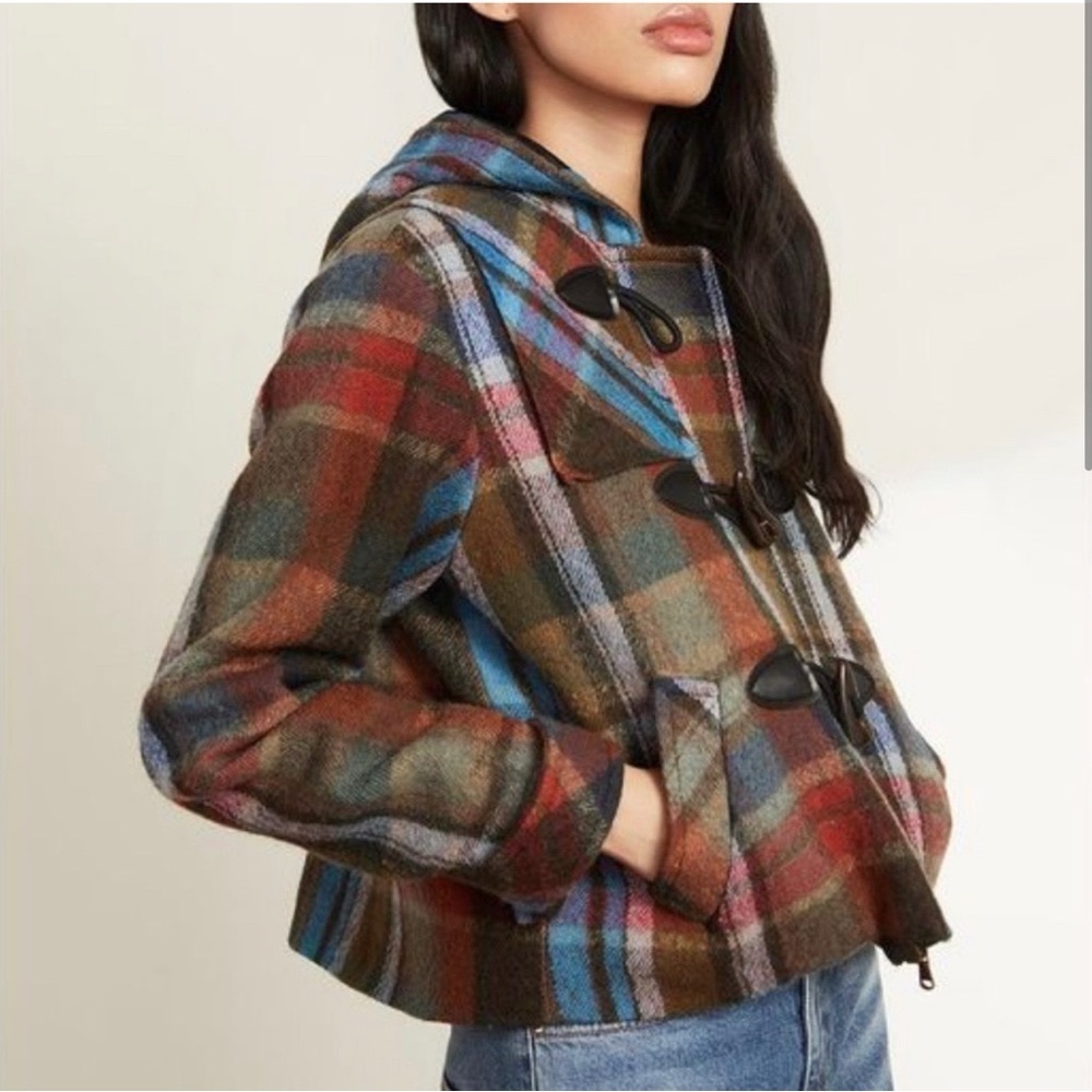 Cozy, stylish Veronica Beard Ianna mixed plaid wool duffle coat - size 6